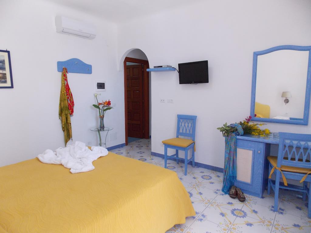 Villa Loreta Forio  ห้อง รูปภาพ