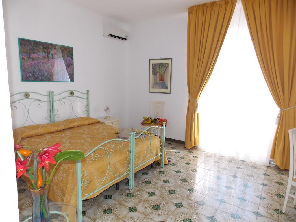 Villa Loreta Forio  ภายนอก รูปภาพ